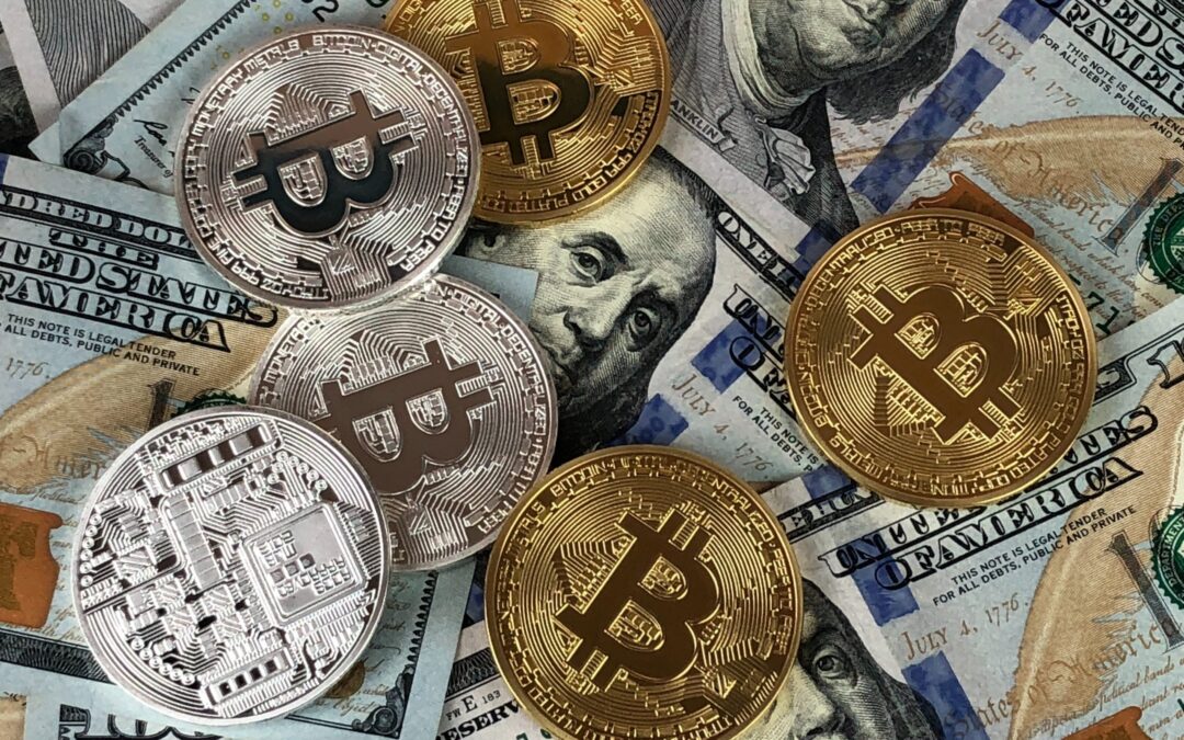 bitcoin and US dollars