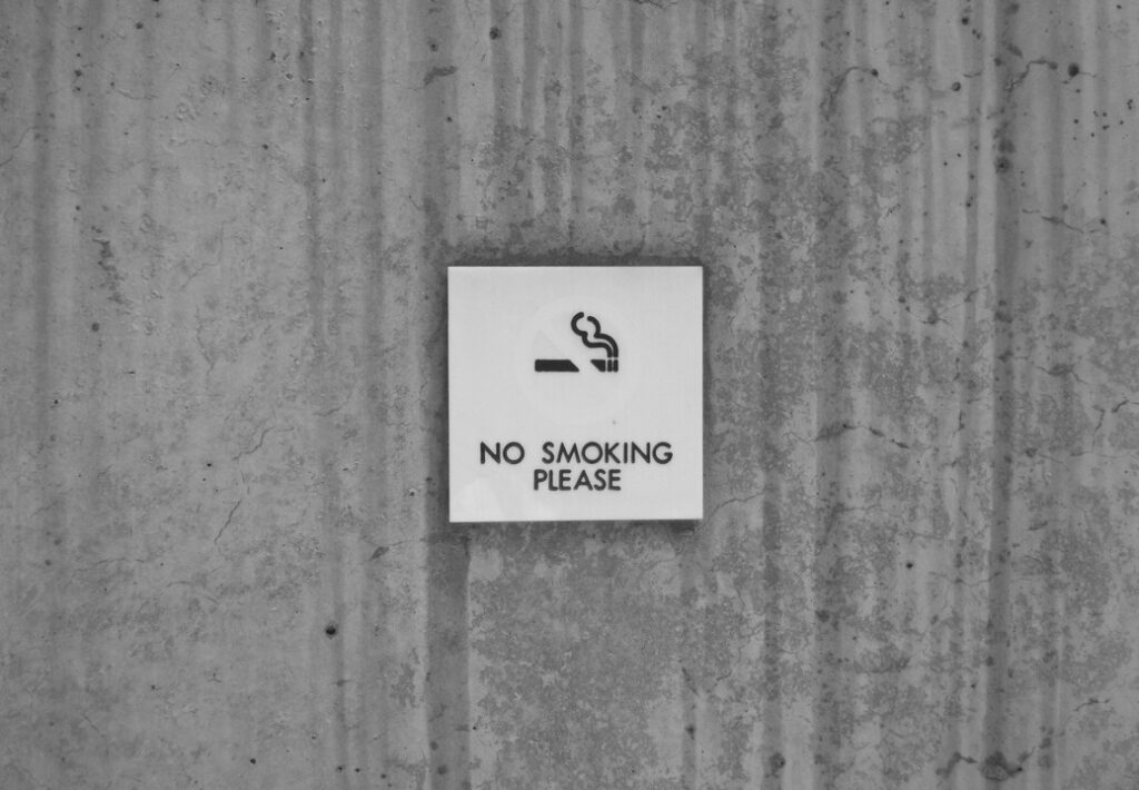 "no smoking" sign